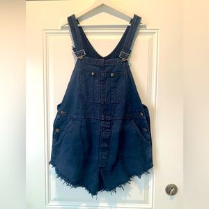 MOVING SALE | Urban Outfitters Vintage Y2K Bib Overall Denim Shorts, Size Large